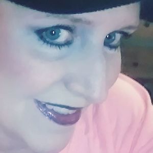 Meet your Posher, Staci